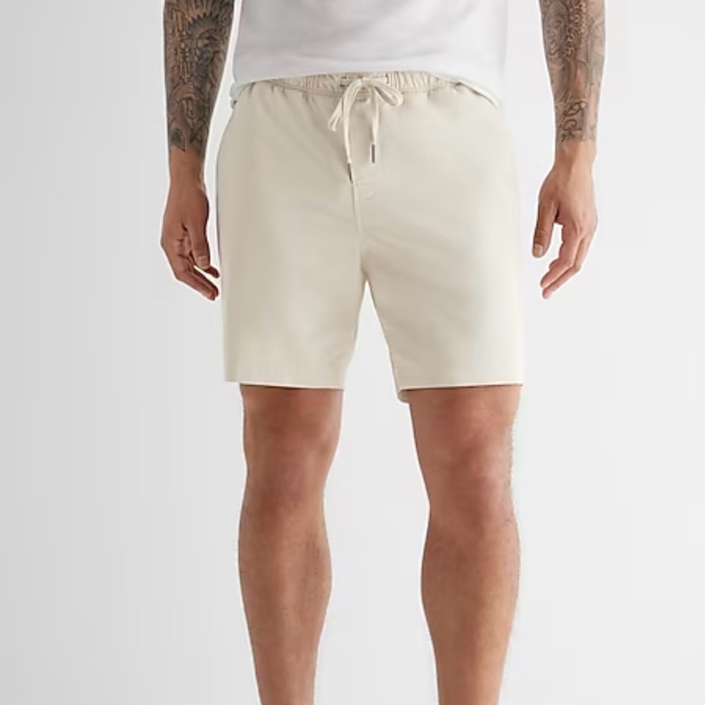 Express Solid 7" Hyper Stretch Elastic Waist Shor… - image 1